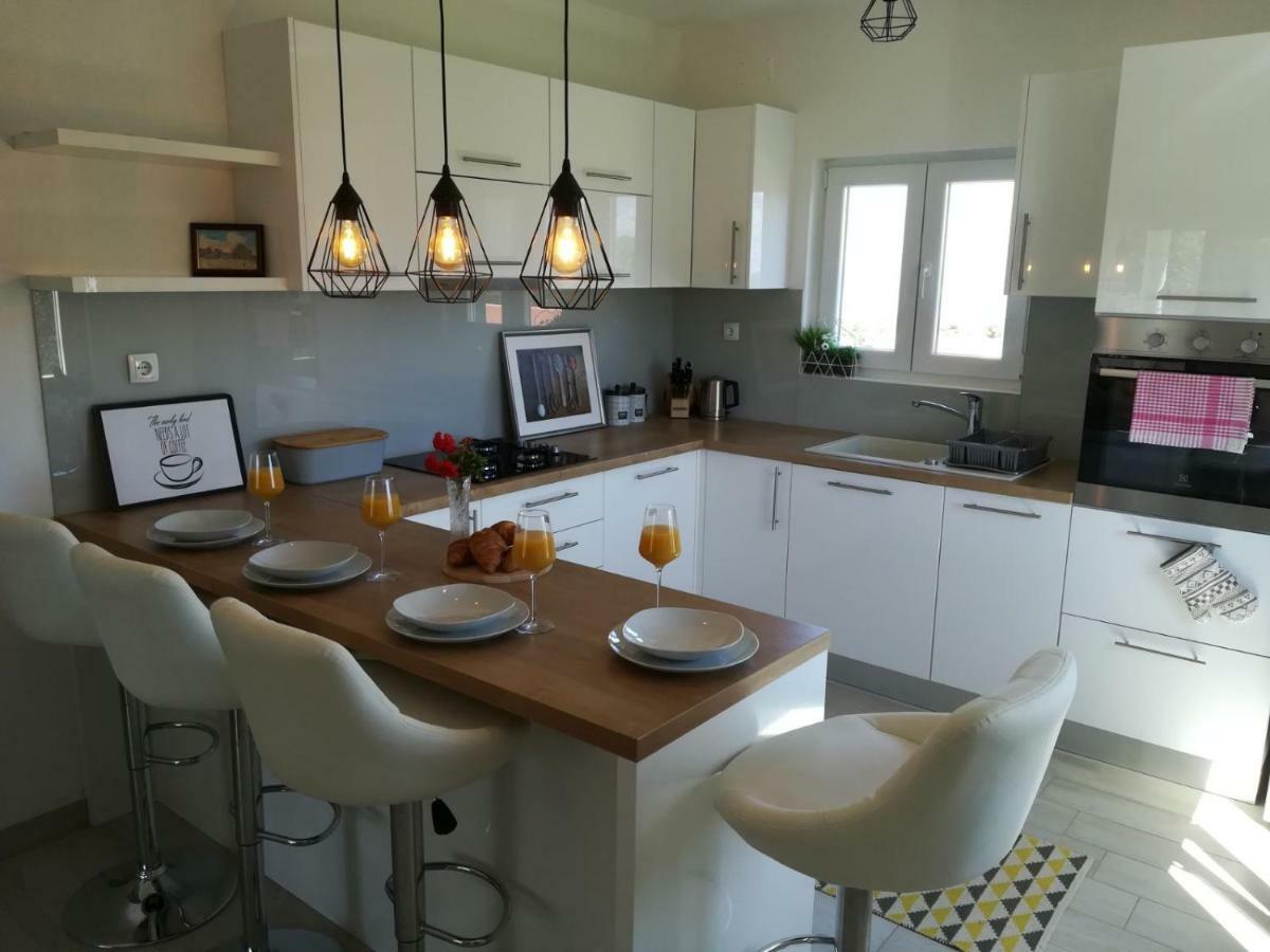 Apartman Sunset Ražanac Eksteriør billede