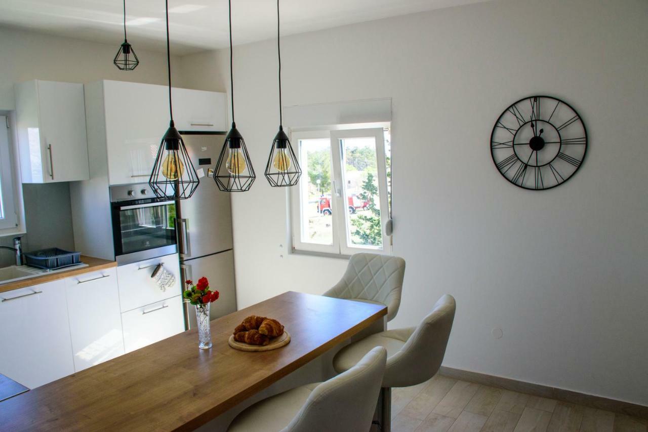Apartman Sunset Ražanac Eksteriør billede